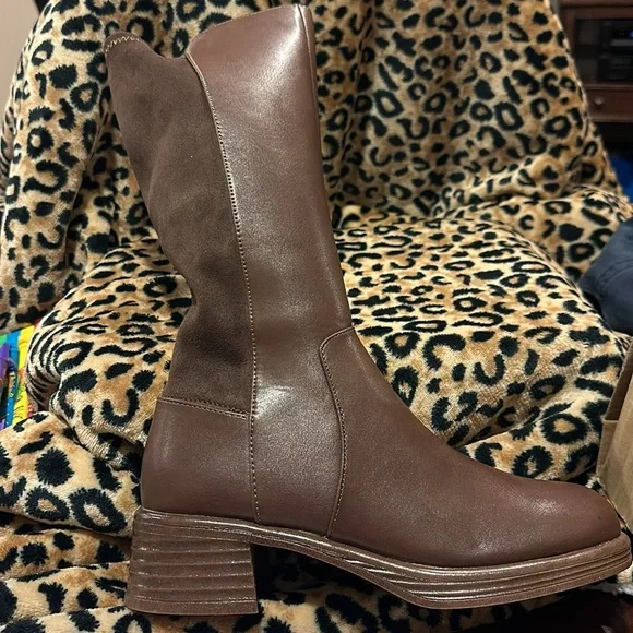 Steve Madden - Picture 2 of 2